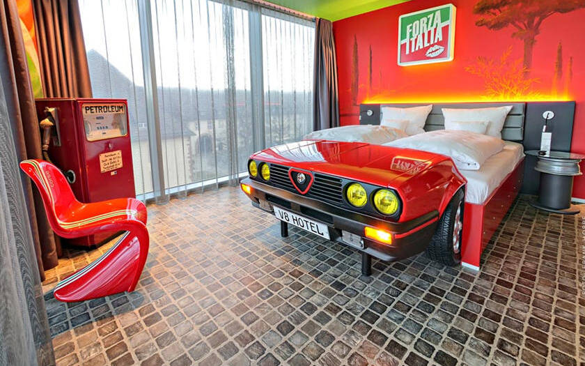 <p>Forza Italia Room (Alfa Romeo Alfasud)</p>