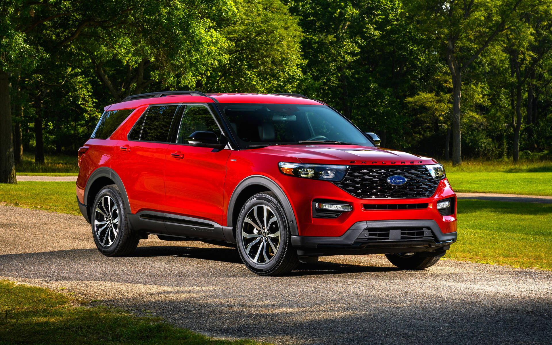 Ford Explorer STLine 2022 l'apparence avant la performance Guide Auto