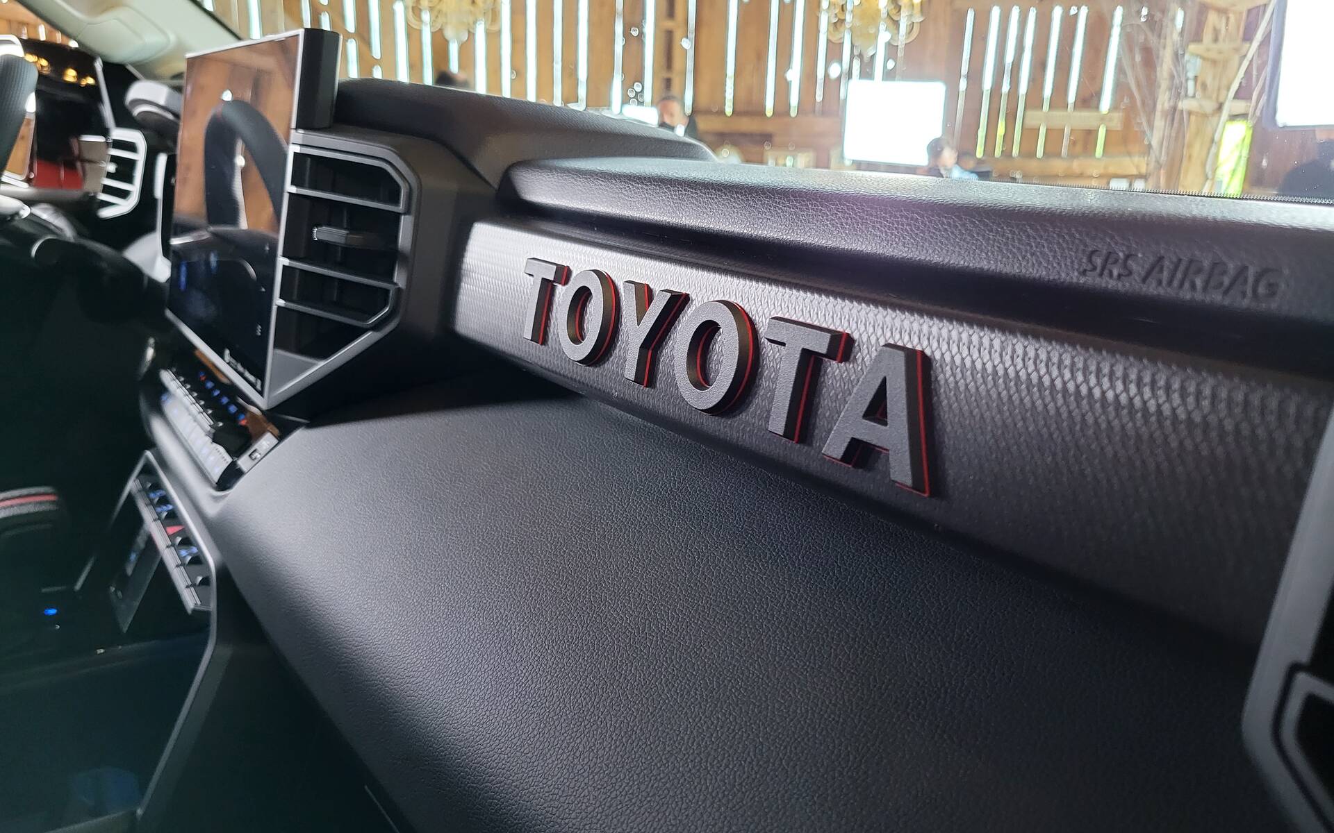 Toyota Tundra 2022 : cinq choses à savoir 488999-toyota-tundra-2022-cinq-choses-a-savoir