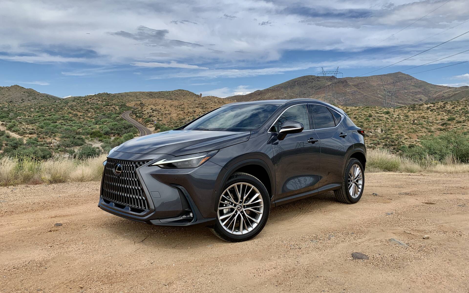 Lexus nx 2022