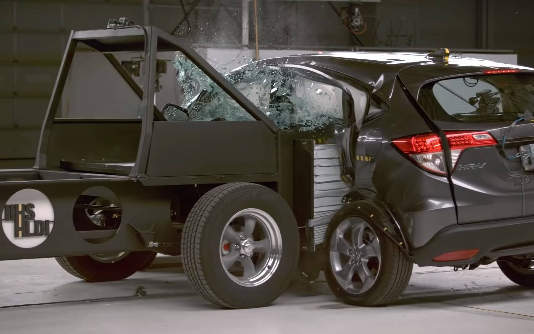 Rear passenger protection falls short in most midsize SUVs