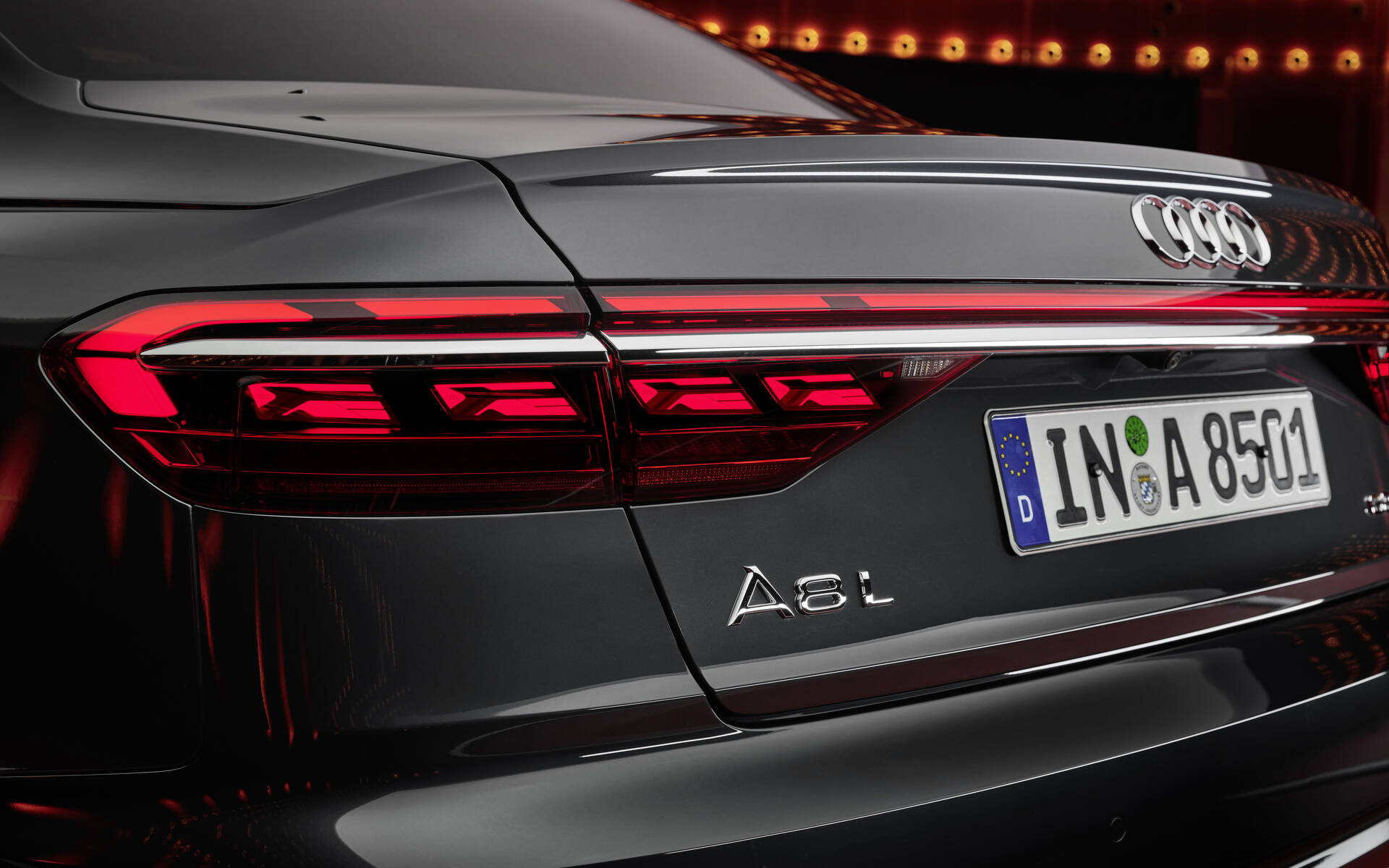 <p>Audi A8 2022</p>