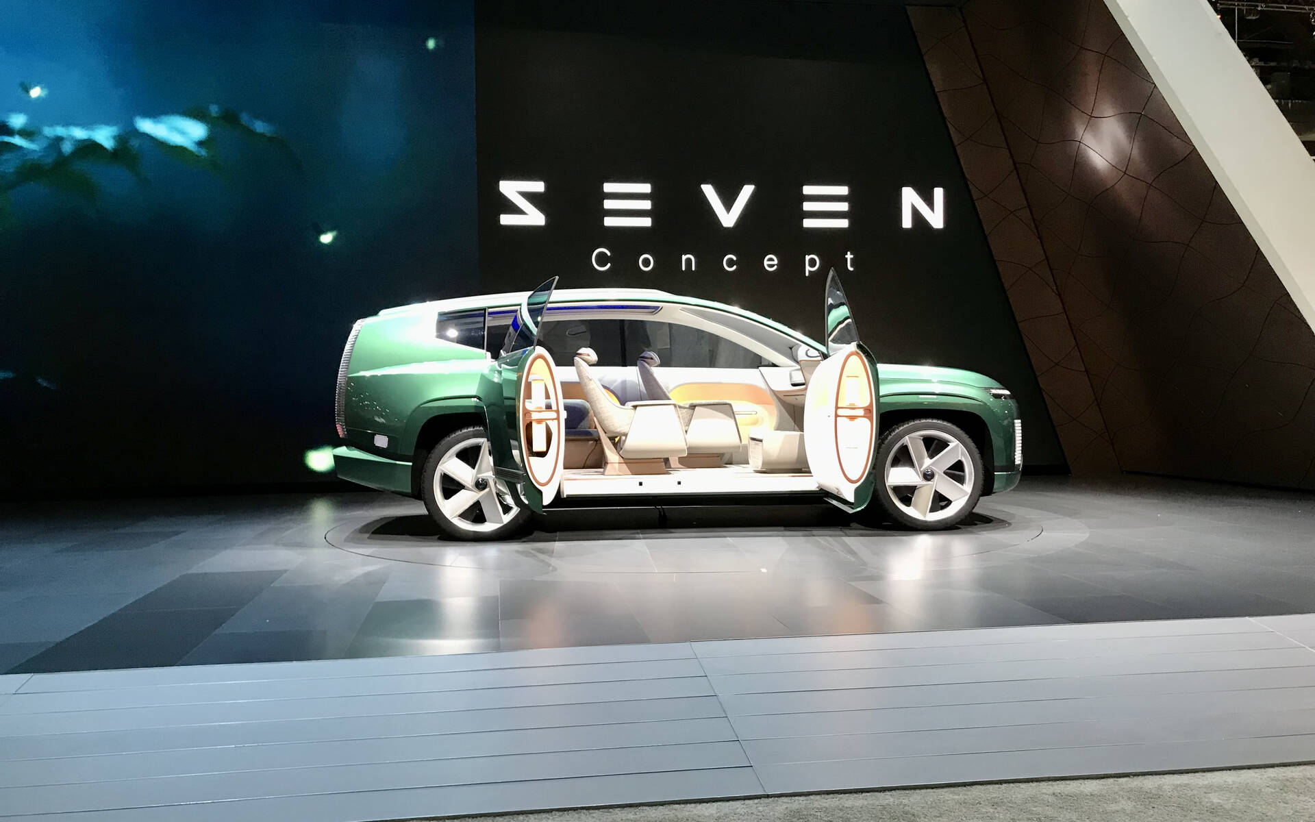 <p>Hyundai Seven Concept</p>