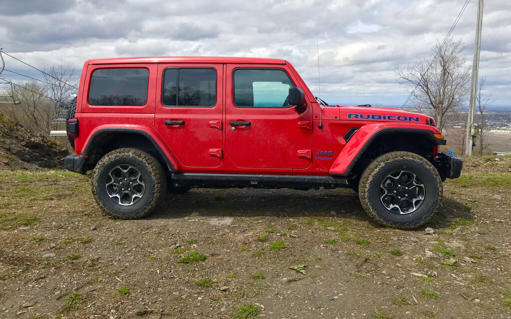 2021 Jeep Wrangler 4XE: Wrangling in Fuel Efficiency - The Car Guide