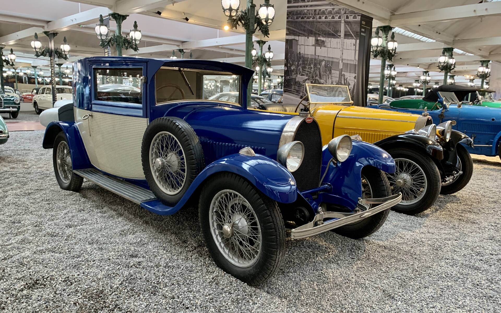En photos : une centaine de Bugatti réunies dans un même musée 503048-en-photos-des-dizaines-de-bugatti-reunies-dans-un-meme-musee