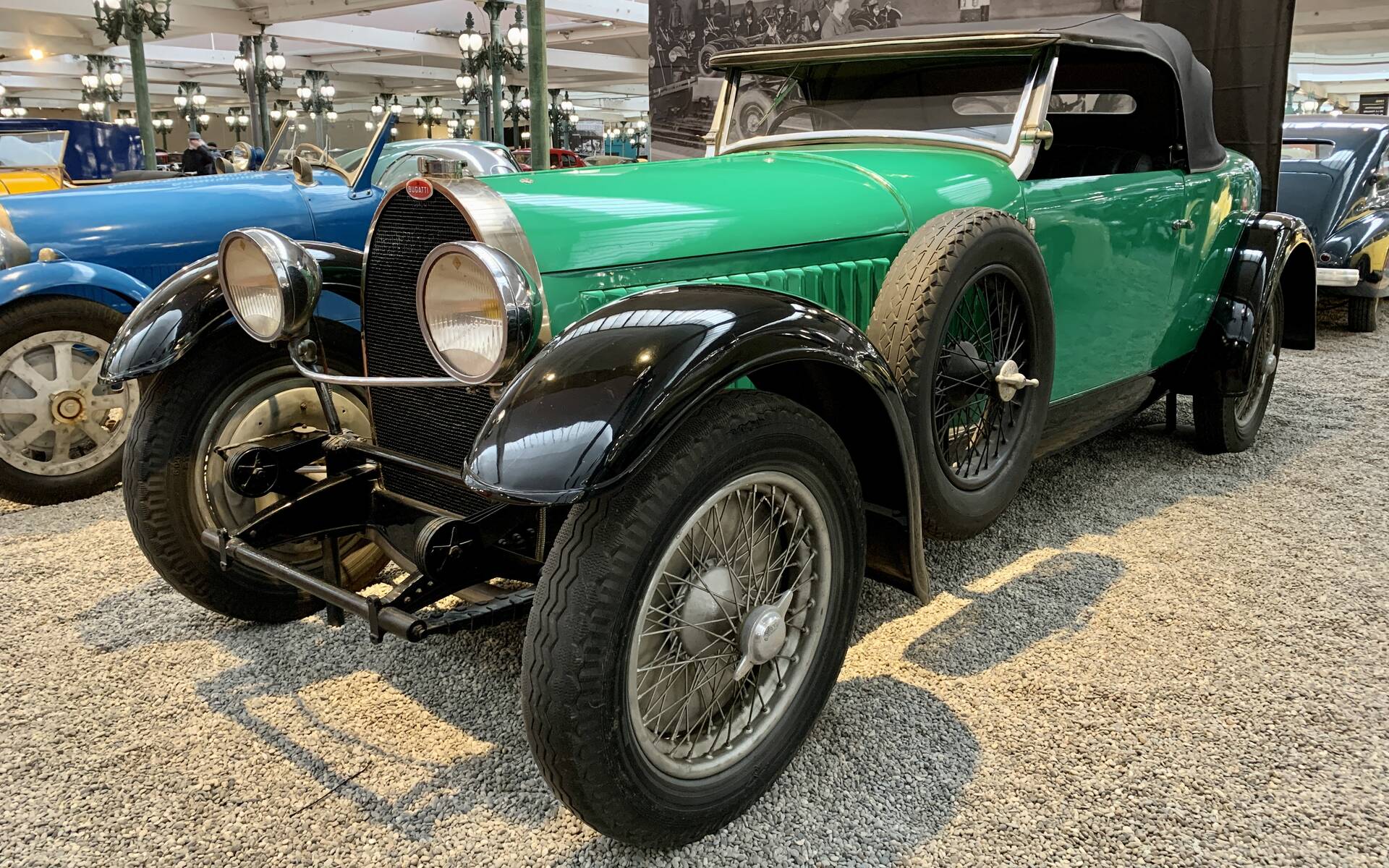 En photos : une centaine de Bugatti réunies dans un même musée 503049-en-photos-des-dizaines-de-bugatti-reunies-dans-un-meme-musee