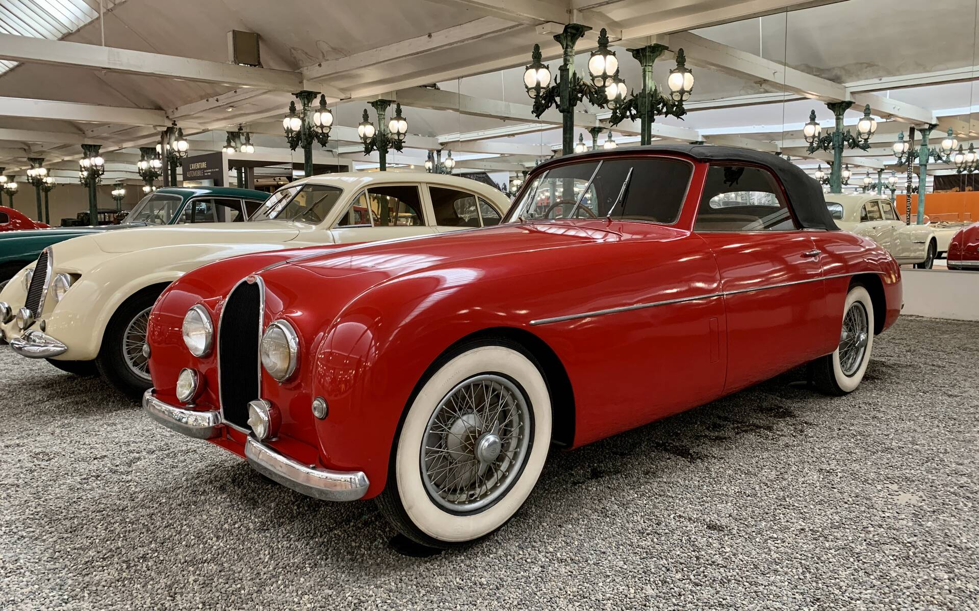 En photos : une centaine de Bugatti réunies dans un même musée 503071-en-photos-des-dizaines-de-bugatti-reunies-dans-un-meme-musee