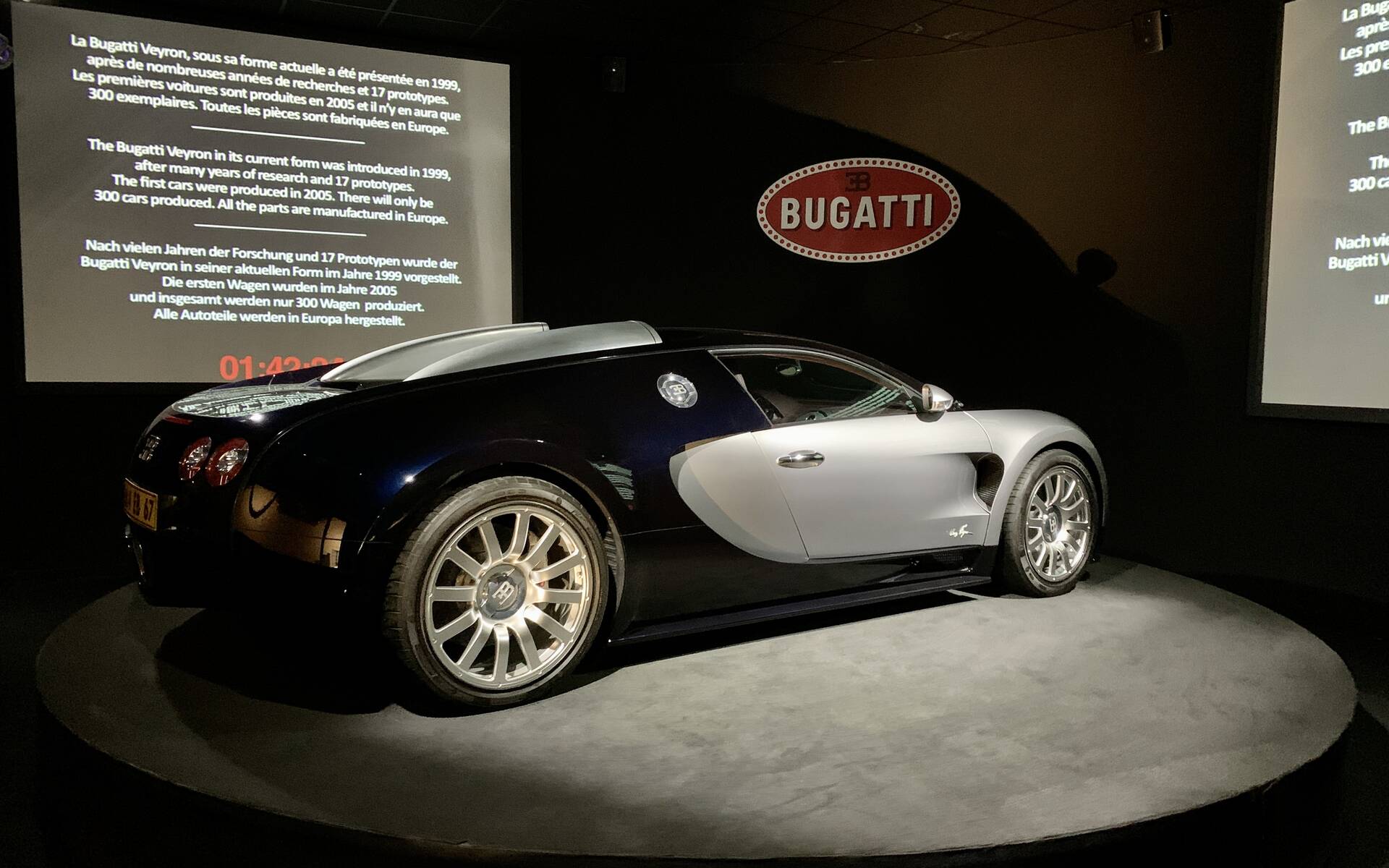 <p><strong>Bugatti Veyron</strong></p>
