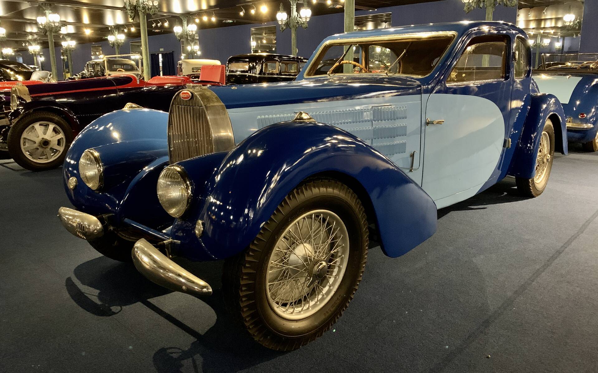 En photos : une centaine de Bugatti réunies dans un même musée 503090-en-photos-des-dizaines-de-bugatti-reunies-dans-un-meme-musee
