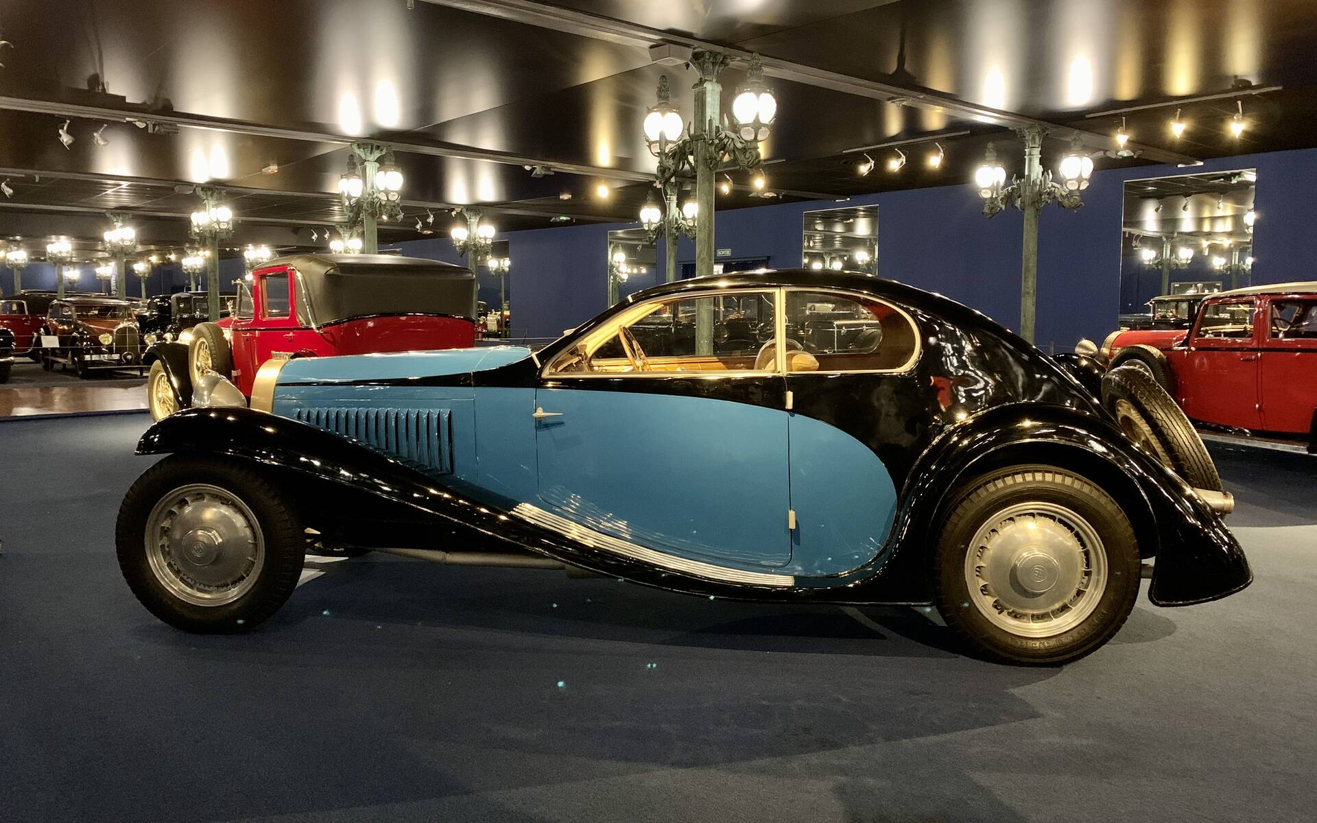 En photos : une centaine de Bugatti réunies dans un même musée 503094-en-photos-des-dizaines-de-bugatti-reunies-dans-un-meme-musee
