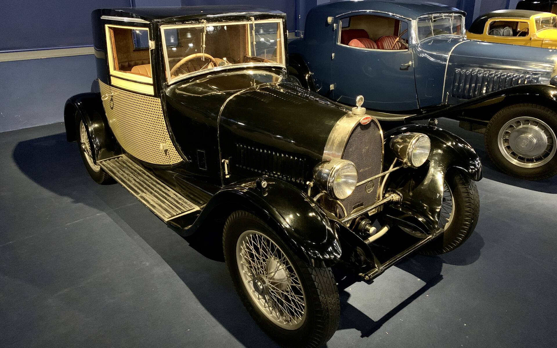 En photos : une centaine de Bugatti réunies dans un même musée 503099-en-photos-des-dizaines-de-bugatti-reunies-dans-un-meme-musee