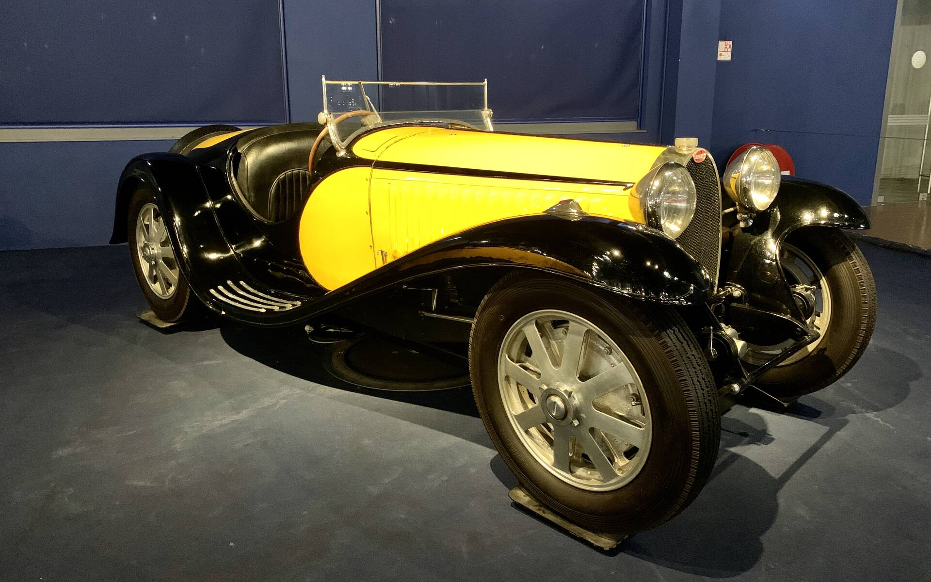 En photos : une centaine de Bugatti réunies dans un même musée 503101-en-photos-des-dizaines-de-bugatti-reunies-dans-un-meme-musee