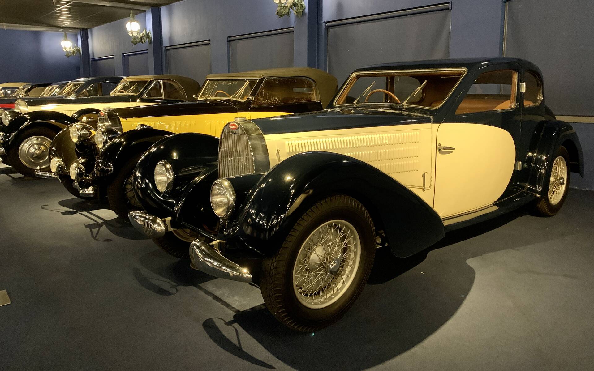 En photos : une centaine de Bugatti réunies dans un même musée 503106-en-photos-des-dizaines-de-bugatti-reunies-dans-un-meme-musee