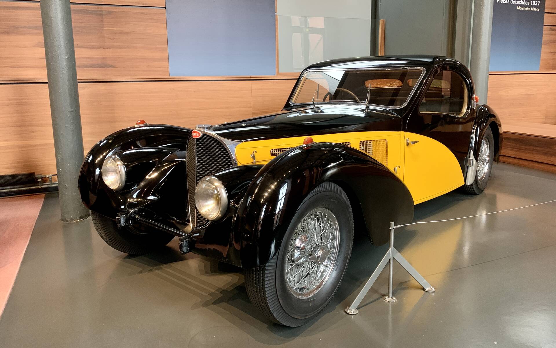 En photos : une centaine de Bugatti réunies dans un même musée 503108-en-photos-des-dizaines-de-bugatti-reunies-dans-un-meme-musee