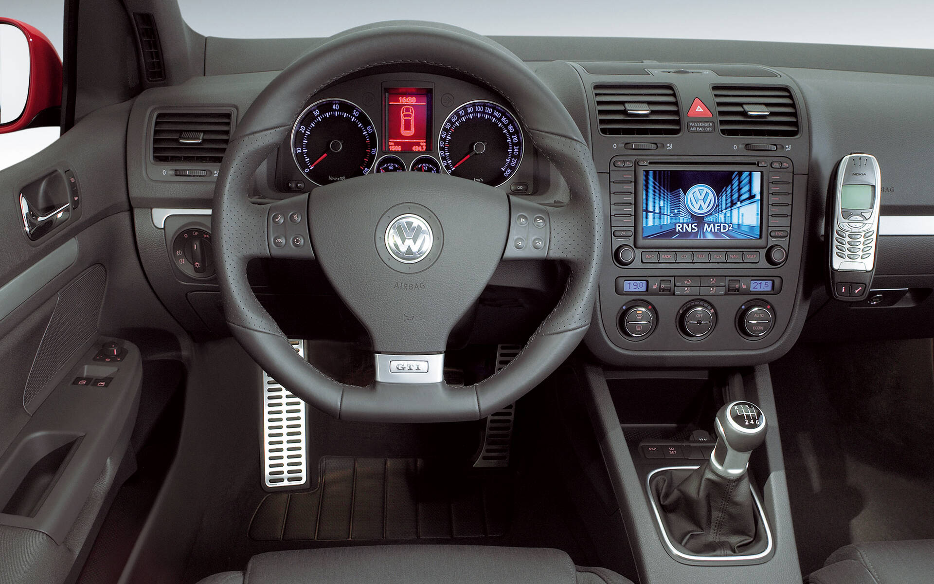 La Volkswagen Golf GTI d’hier à aujourd’hui 504510-la-volkswagen-golf-gti-d-hier-a-aujourd-hui