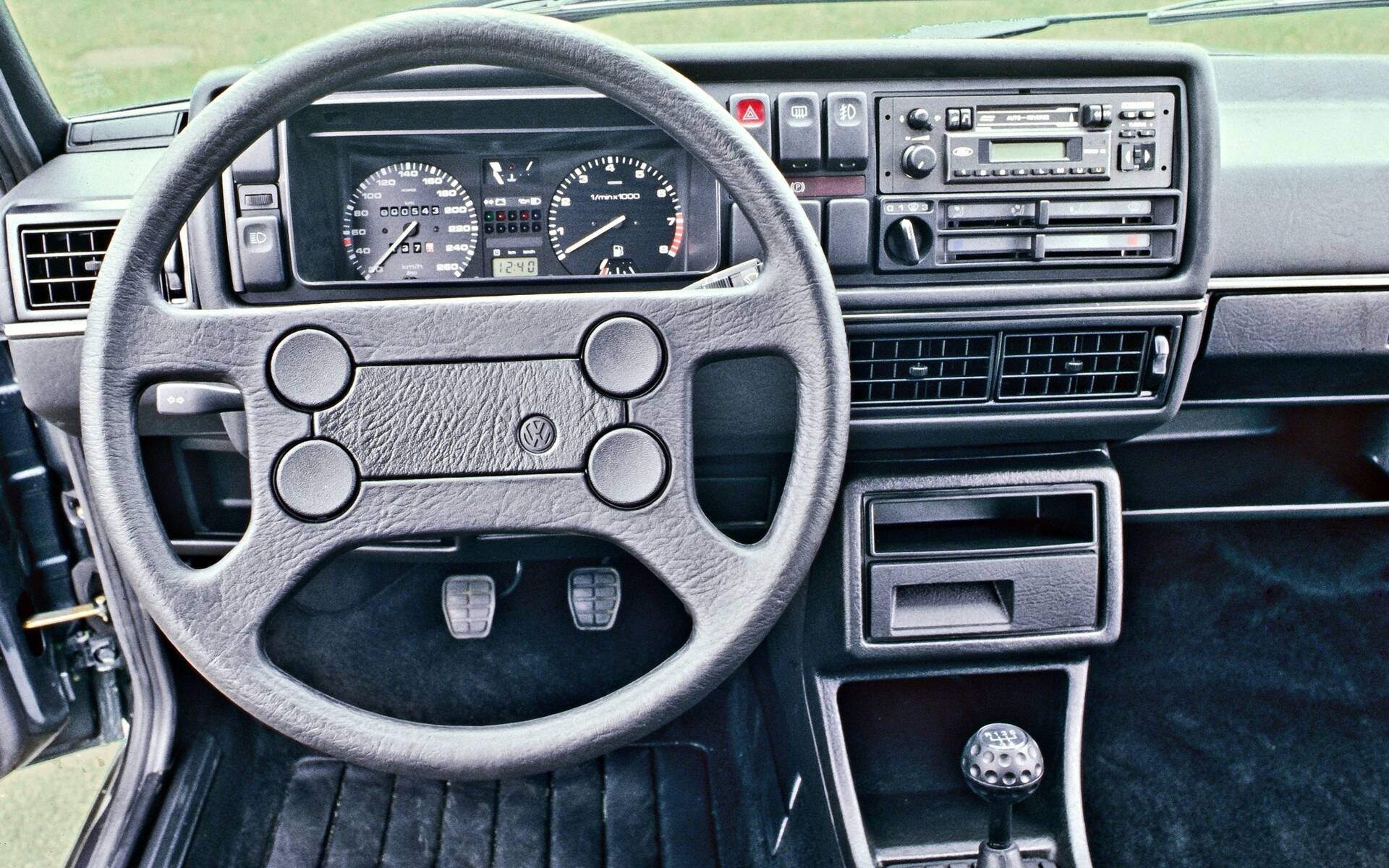 <p>Volkswagen Golf GTI de deuxième génération (MK2)</p>