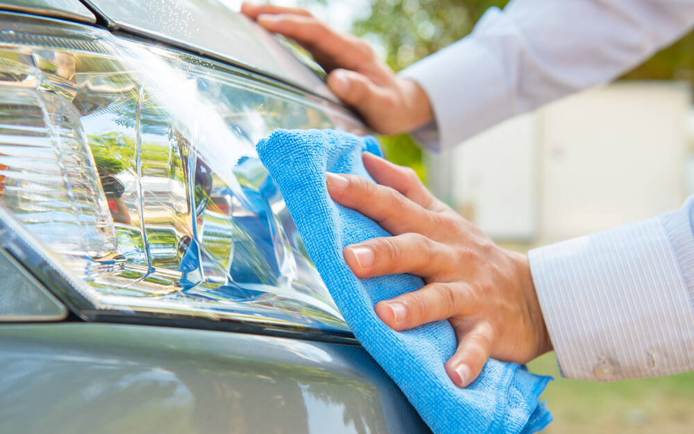 Comment bien laver sa voiture ? - Le Guide de l'Automobiliste