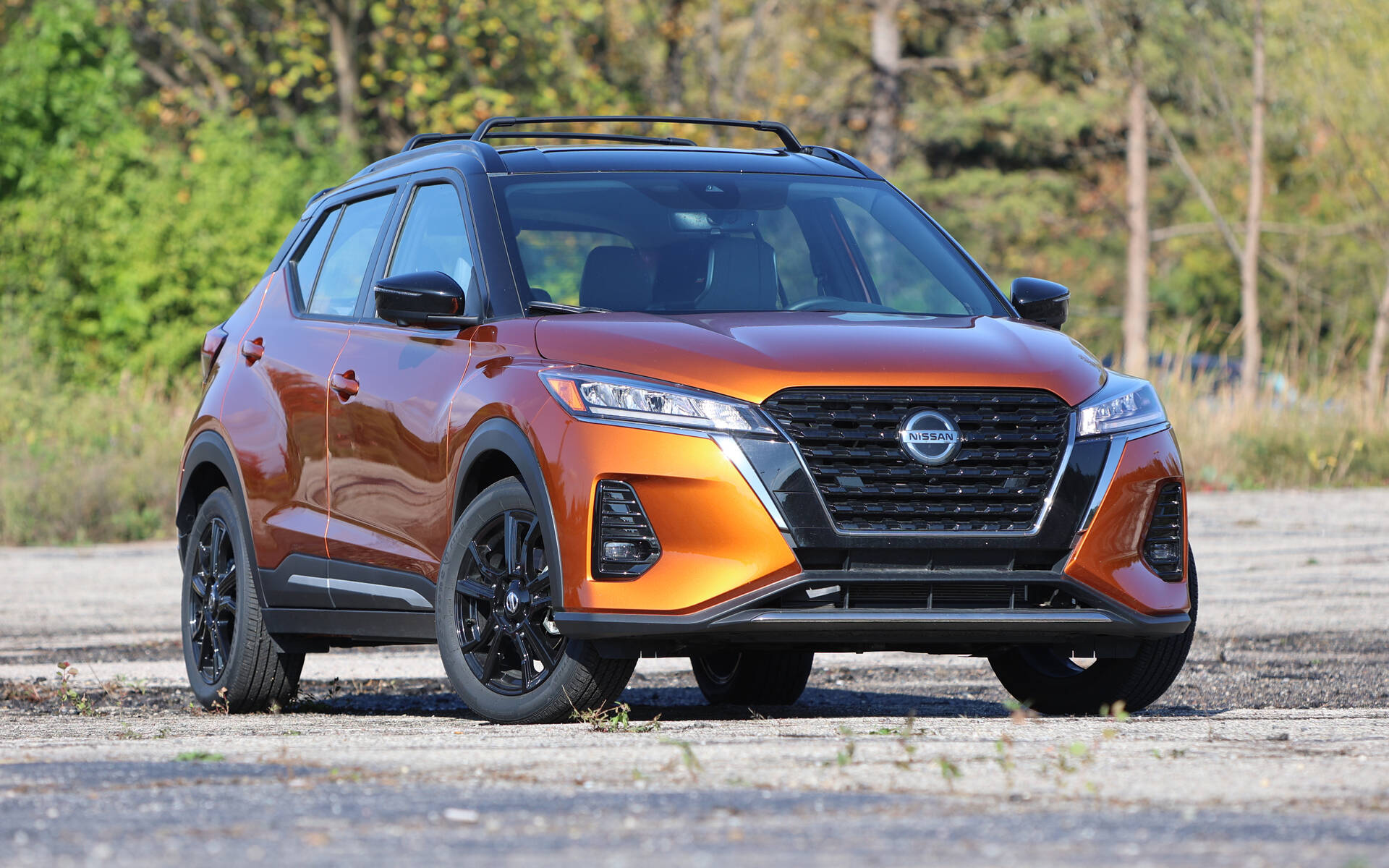 nissan kicks 2021 orange