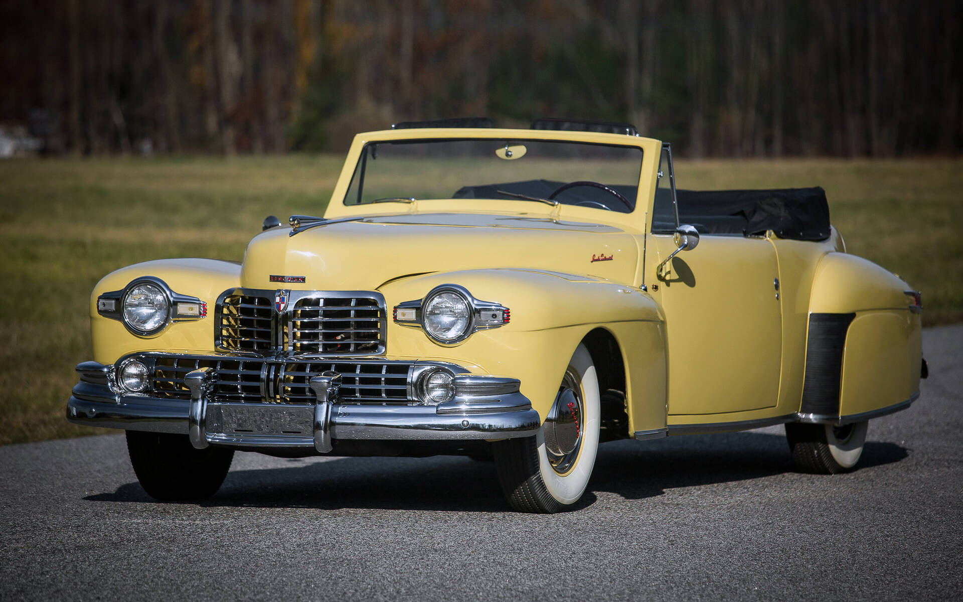 <p>1948 Lincoln Continental Cabriolet</p>