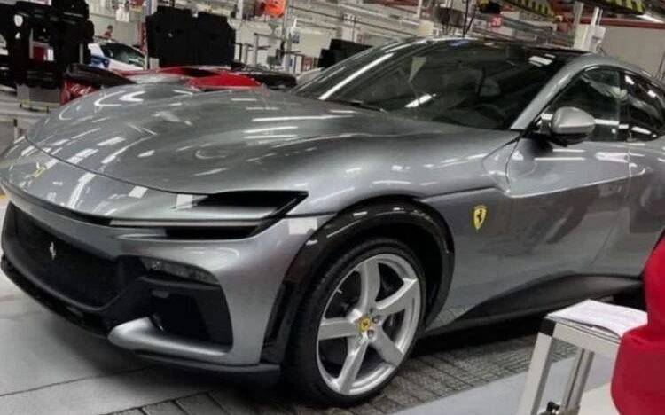 Le futur VUS de Ferrari se dévoile accidentellement