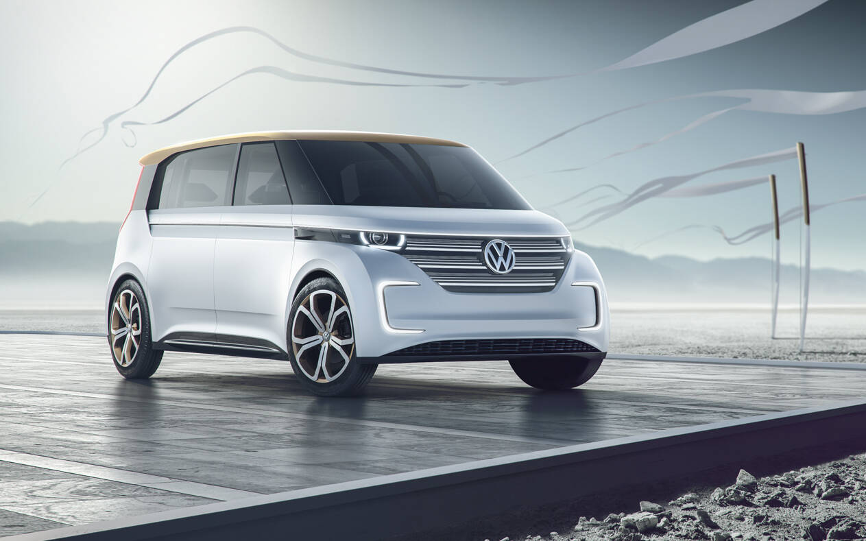 <p><strong>2016 Volkswagen BUDD-e Concept </strong></p>
