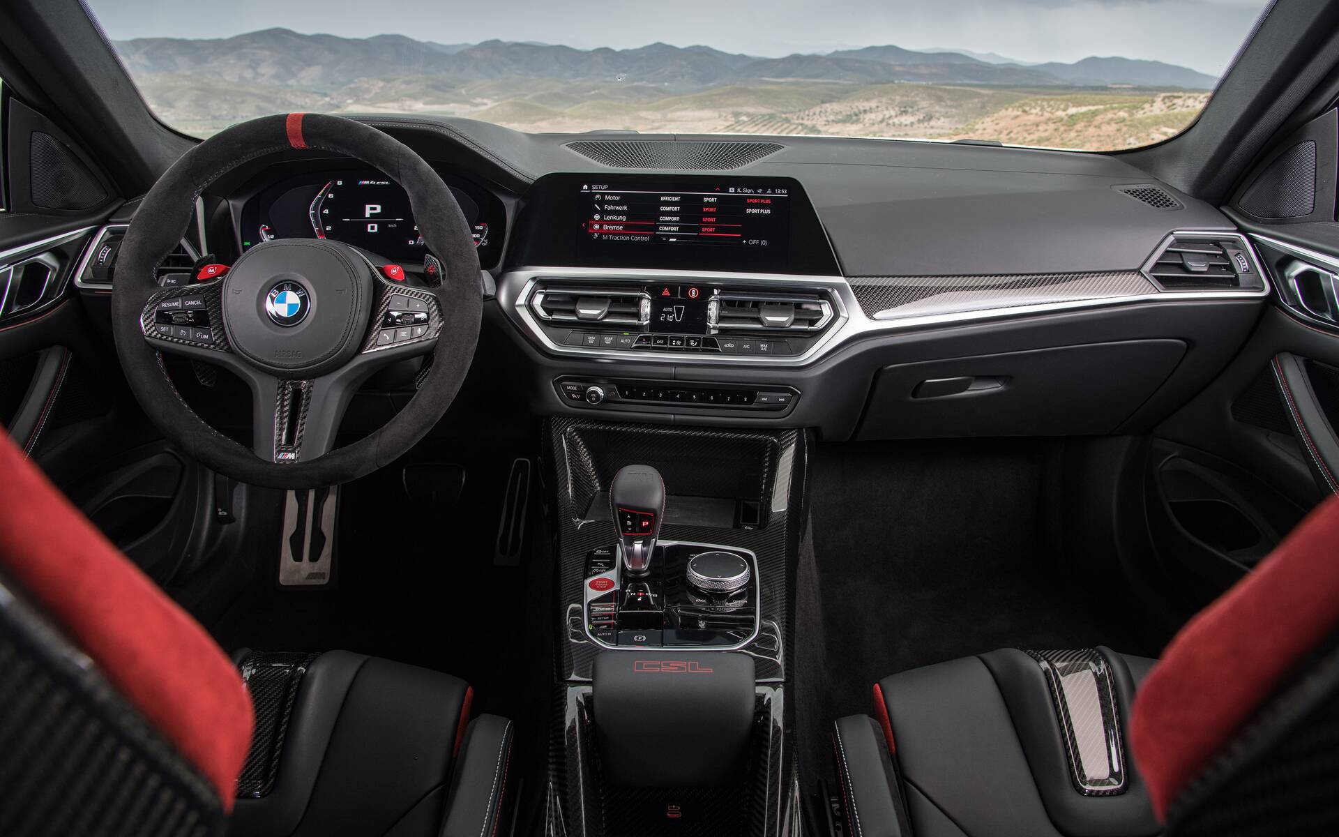 BMW M4 CSL 2023 : une édition limitée de 543 chevaux 525135-bmw-m4-csl-2023-41-exemplaires-de-543-chevaux-pour-le-canada
