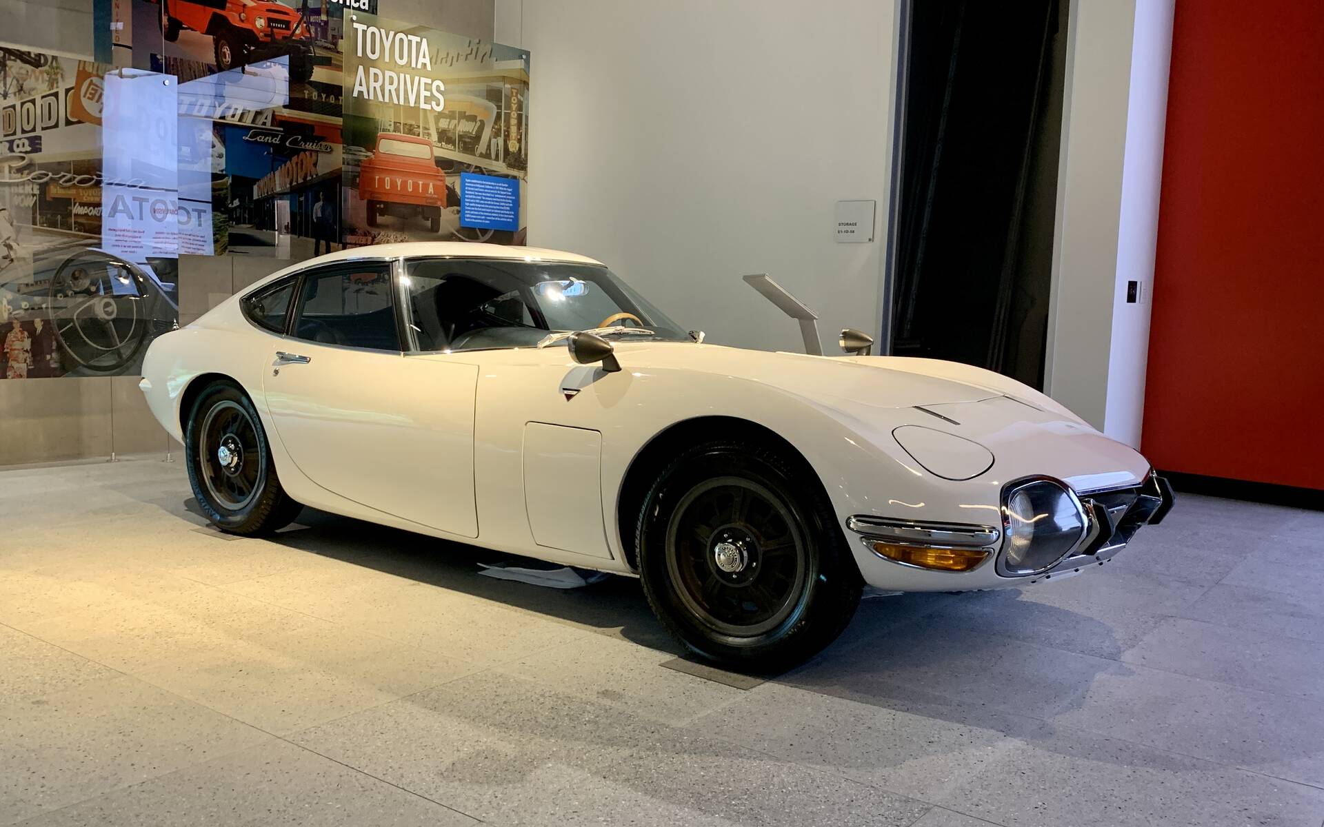 <p><strong>Toyota 2000GT 1967</strong></p>