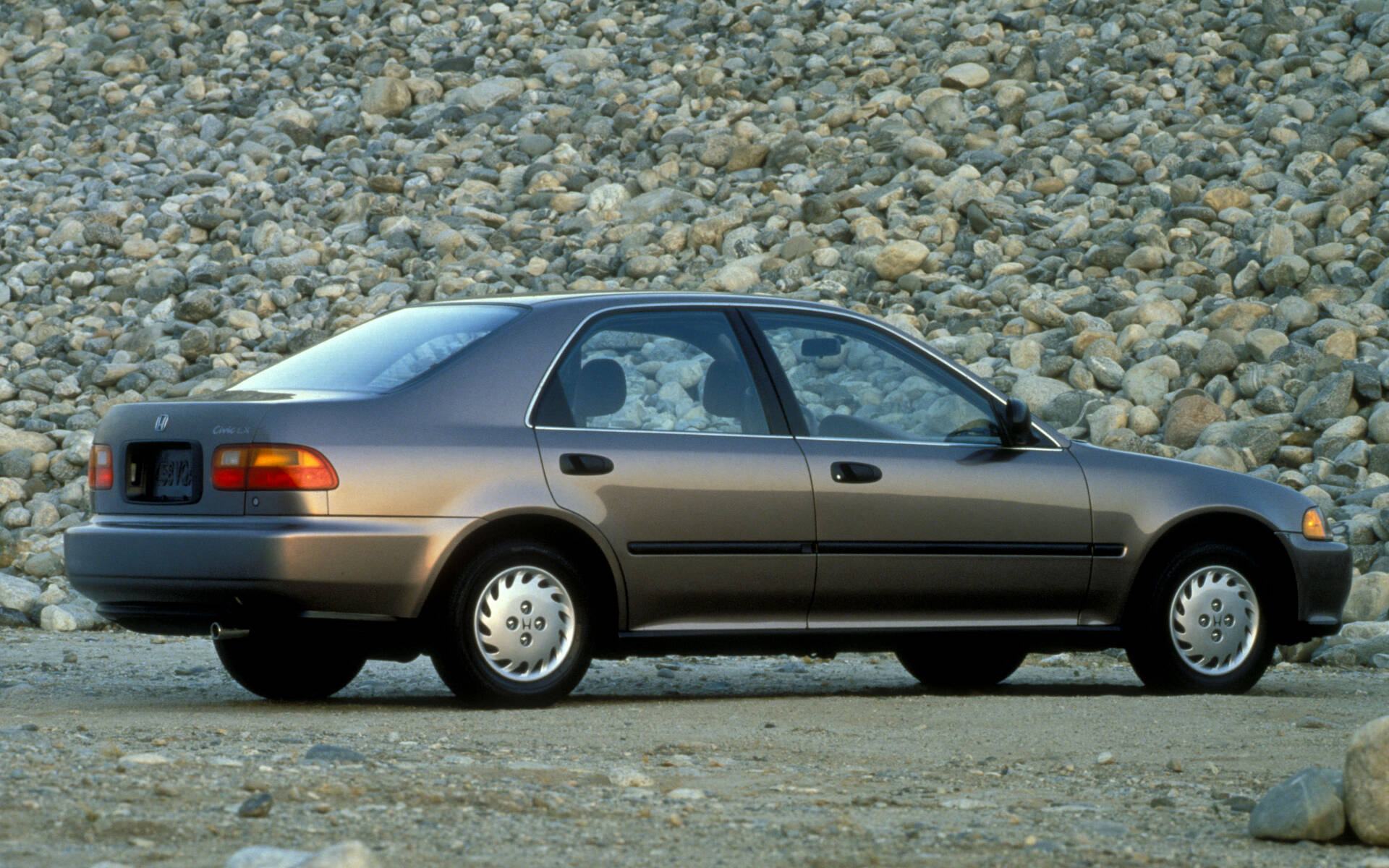 <p>5e génération - Honda Civic 1993</p>