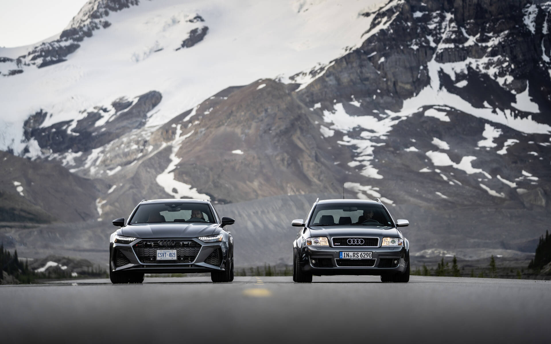 <p>Audi RS6 Avant C8 and C5</p>