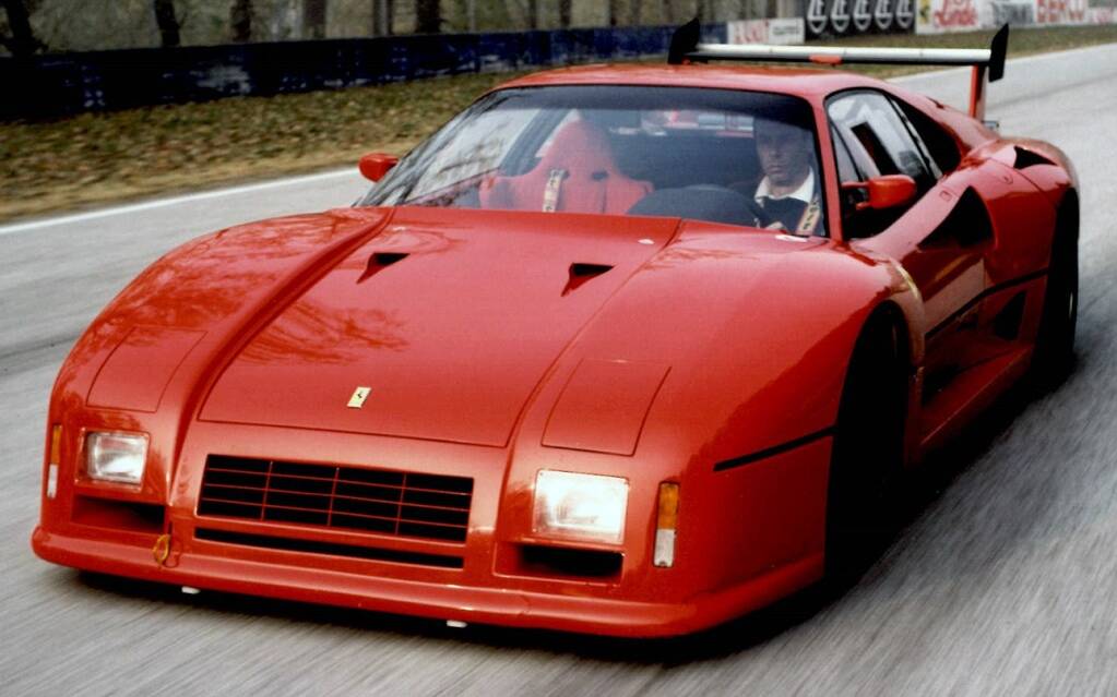Ferrari F40 : le cadeau d’anniversaire le plus rapide du monde ! 539575-ferrari-f40-le-cadeau-d-anniversaire-le-plus-rapide-du-monde