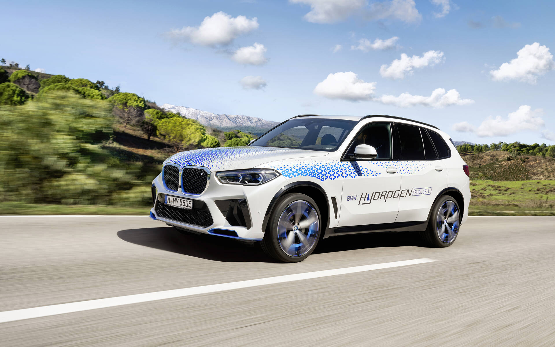 BMW commercialisera le X5 en version hydrogène 540538-bmw-persevere-sur-l-hydrogene-avec-une-petite-serie-de-vus