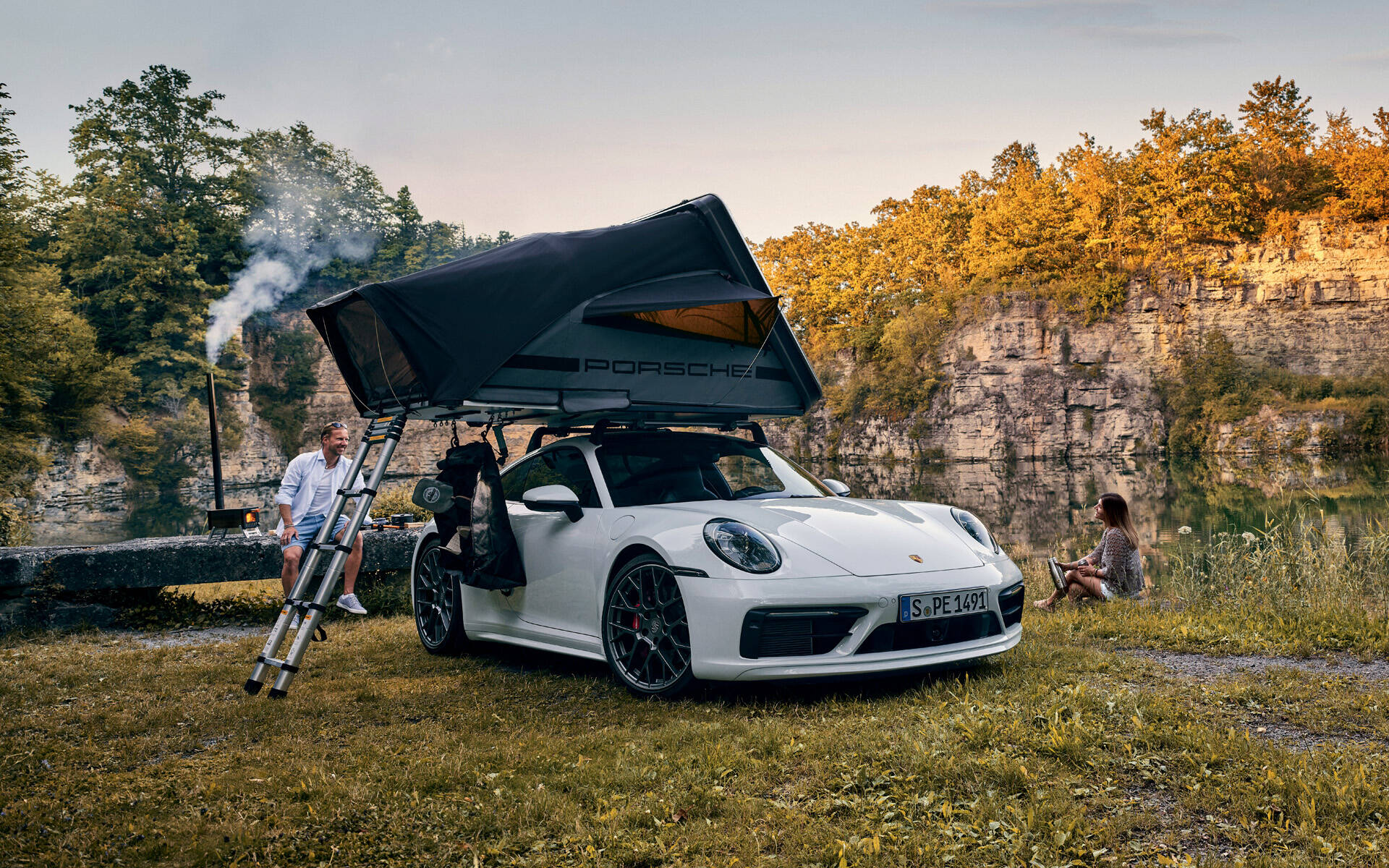 Porsche ajoute une tente de toit comme option à la 911 - Guide Auto