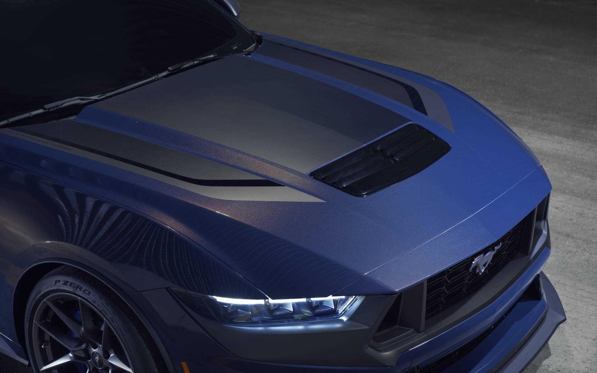 <p>Ford Mustang Dark Horse 2024</p>