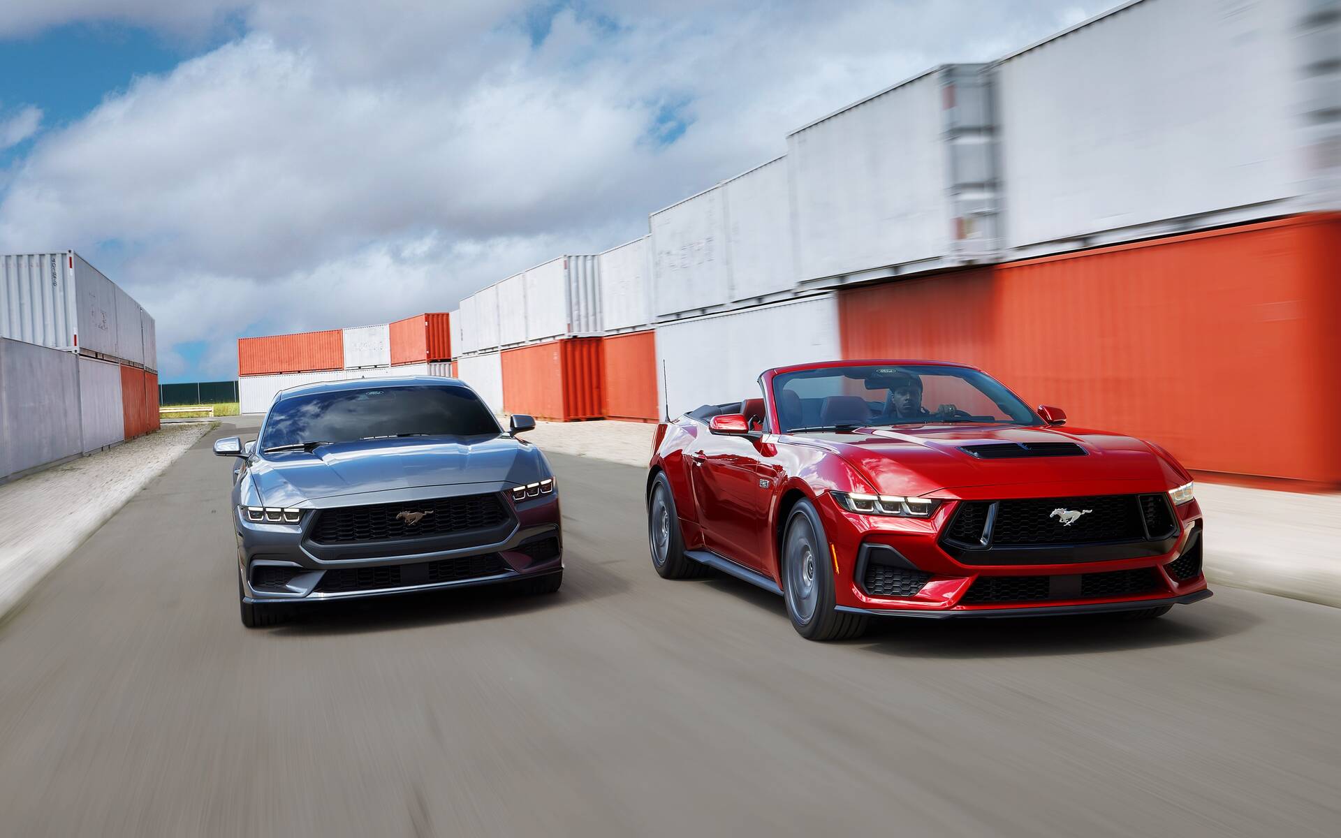 <p>Ford Mustang et Mustang GT décapotable 2024</p>