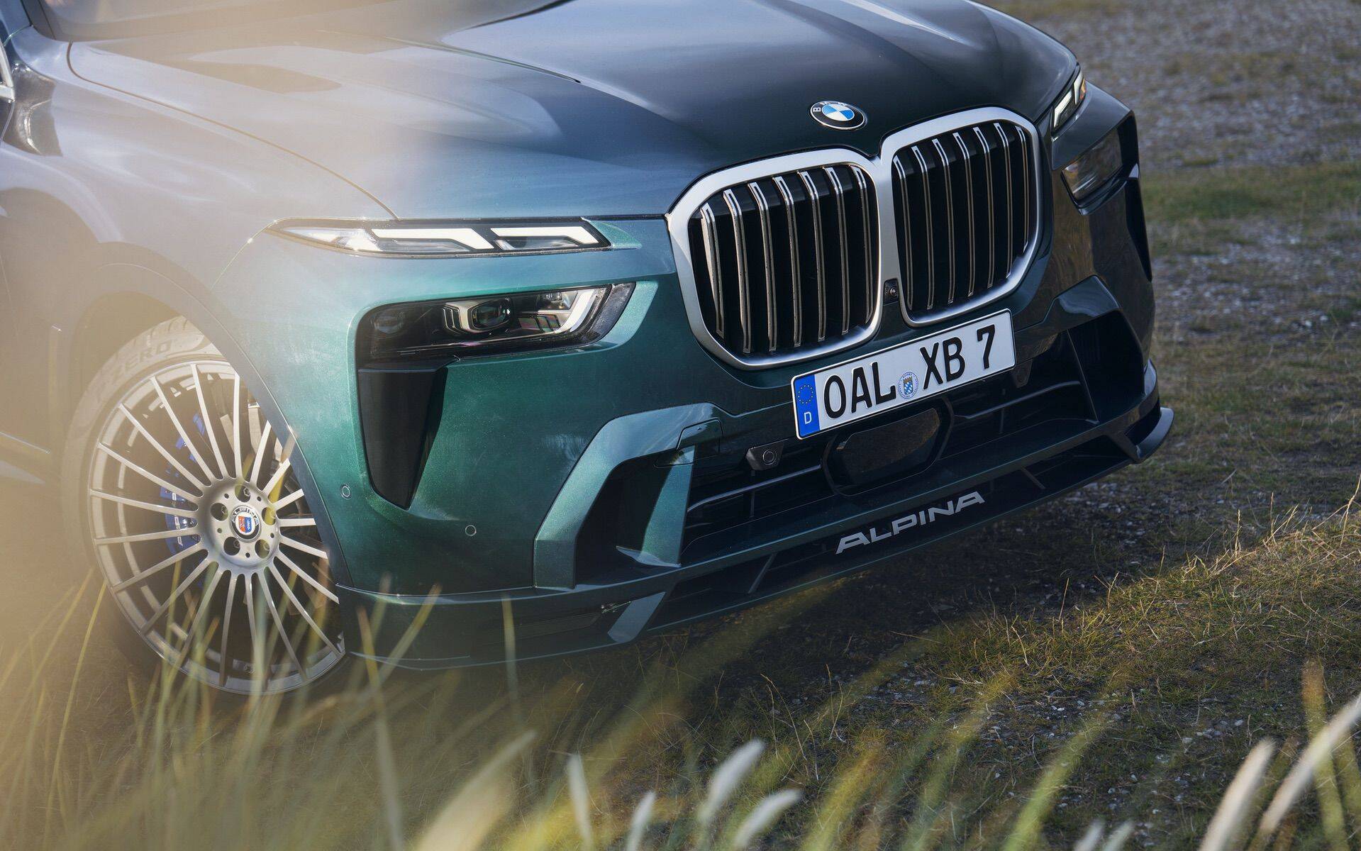 2024 BMW Alpina XB7 is Refreshed and Cranked up to 630 Horsepower The