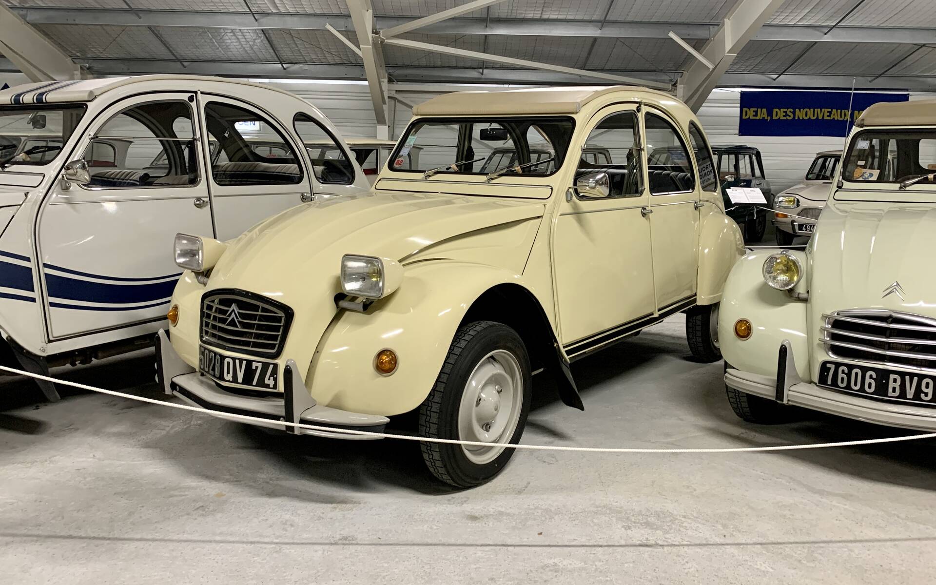 Photos: plus de 100 Citroën d'exception réunies dans un musée en France 543142-photos-plus-de-100-citroen-d-exception-reunies-dans-un-musee-en-france