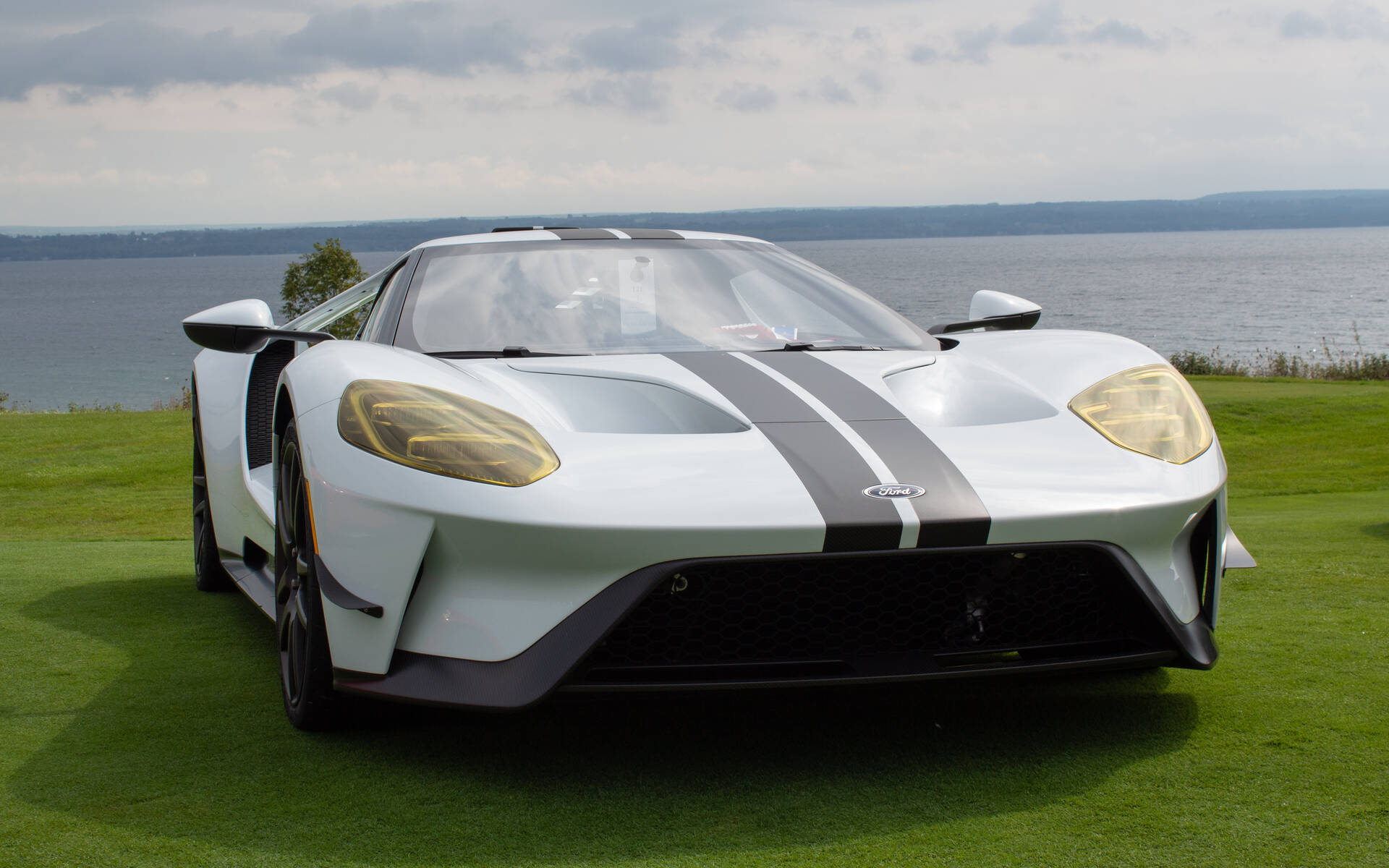 <p>2021 Ford GT Carbon Series</p>