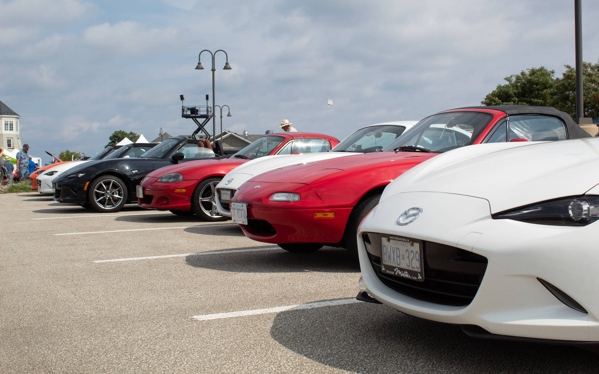 <p>Voyez ici plusieurs génération de la Mazda Miata et MX-5.</p>