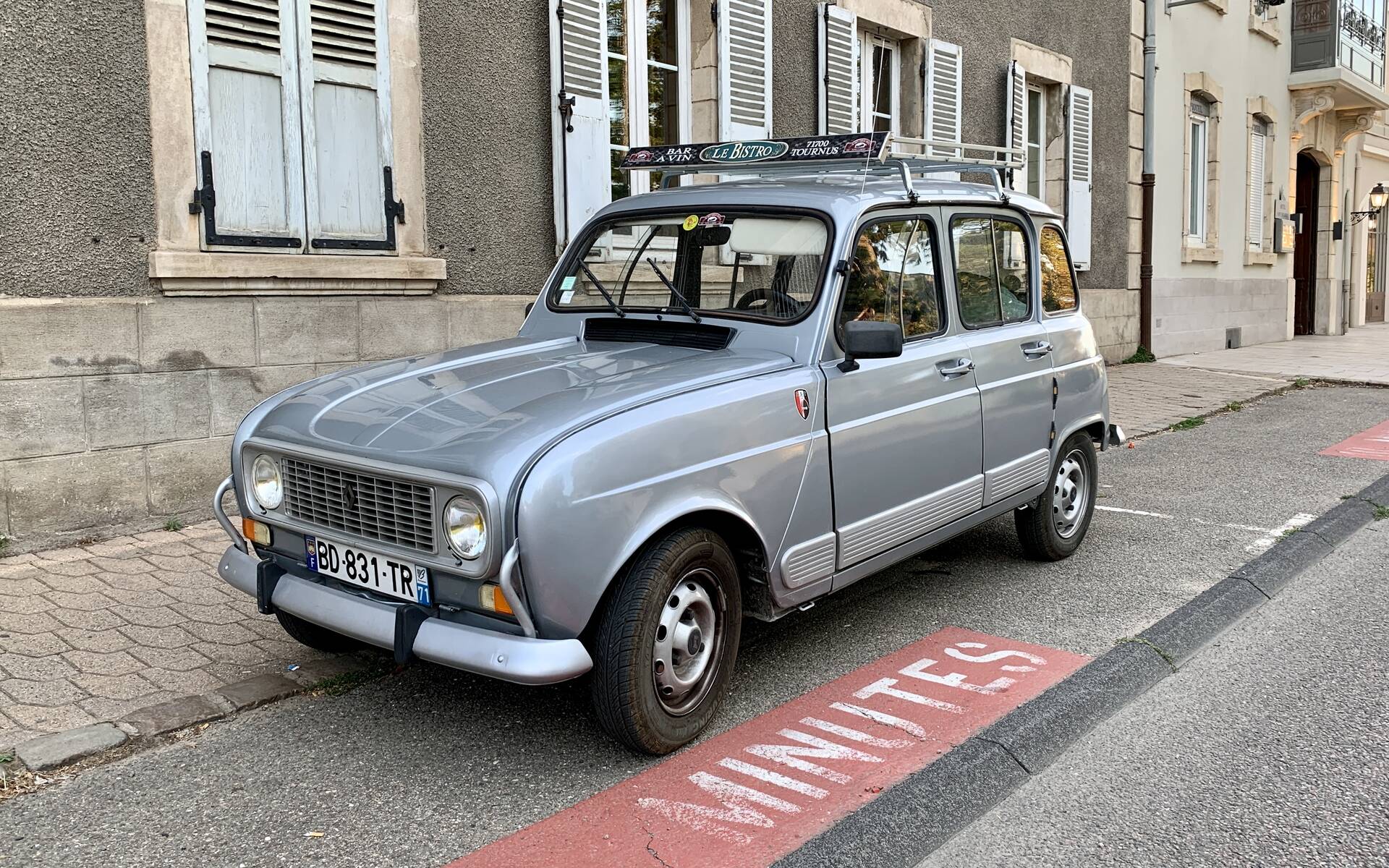 <p><strong>Renault 4 GTL</strong></p>