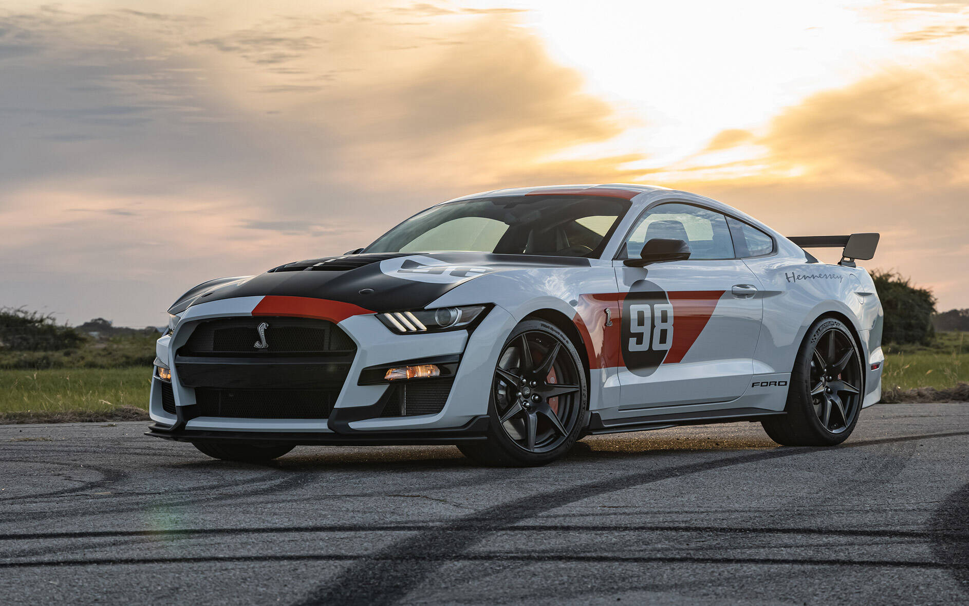 2022 ford mustang shelby gt500 super snake white