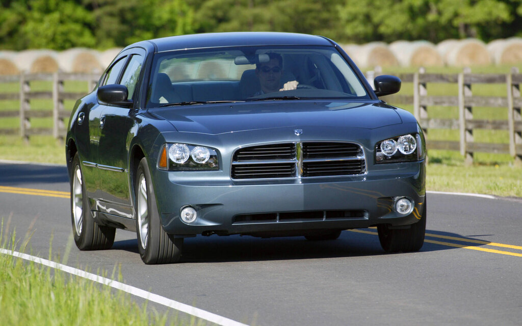 Coussins défectueux : des milliers de vieilles Dodge et Chrysler doivent cesser de rouler