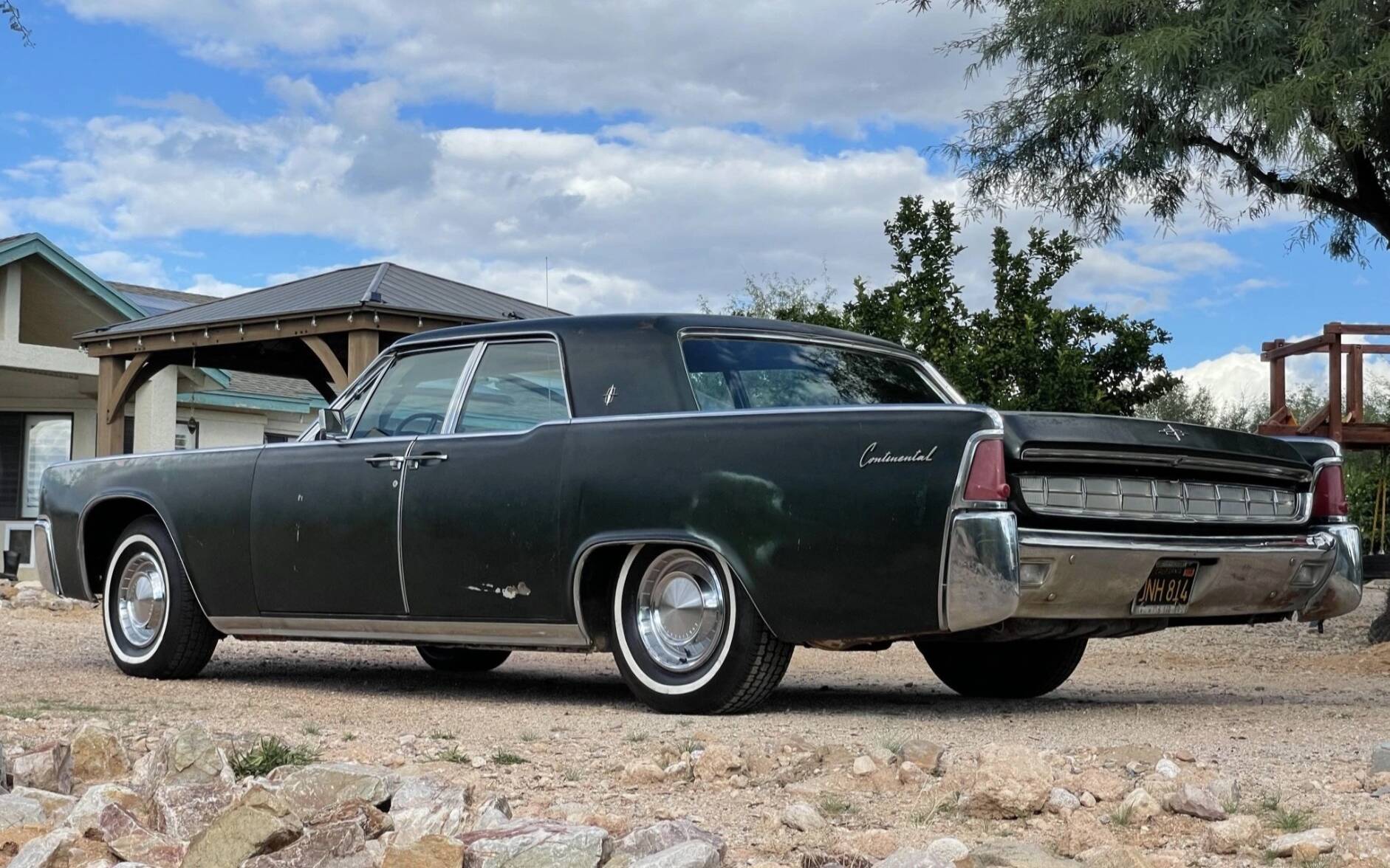 Près de 40 000 $ pour l’ancienne Lincoln Continental de Steve McQueen 550023-pres-de-40-000-pour-l-ancienne-lincoln-continental-de-steve-mcqueen