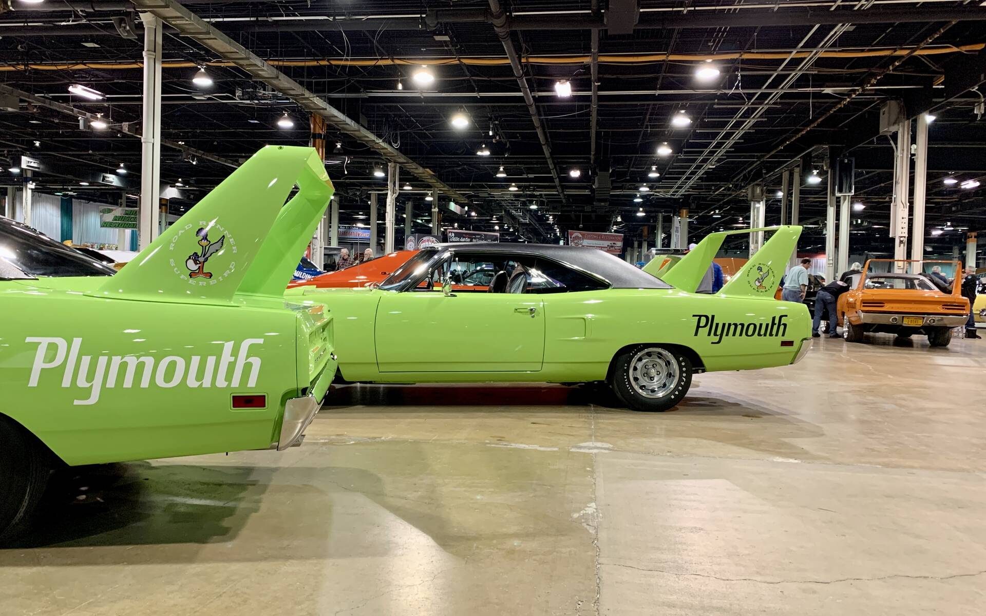 Plusieurs dizaines de Plymouth Superbird et Dodge Charger Daytona réunies à Chicago 551461-plusieurs-dizaines-de-plymouth-superbird-et-dodge-charger-daytona-reunies-a-chicago