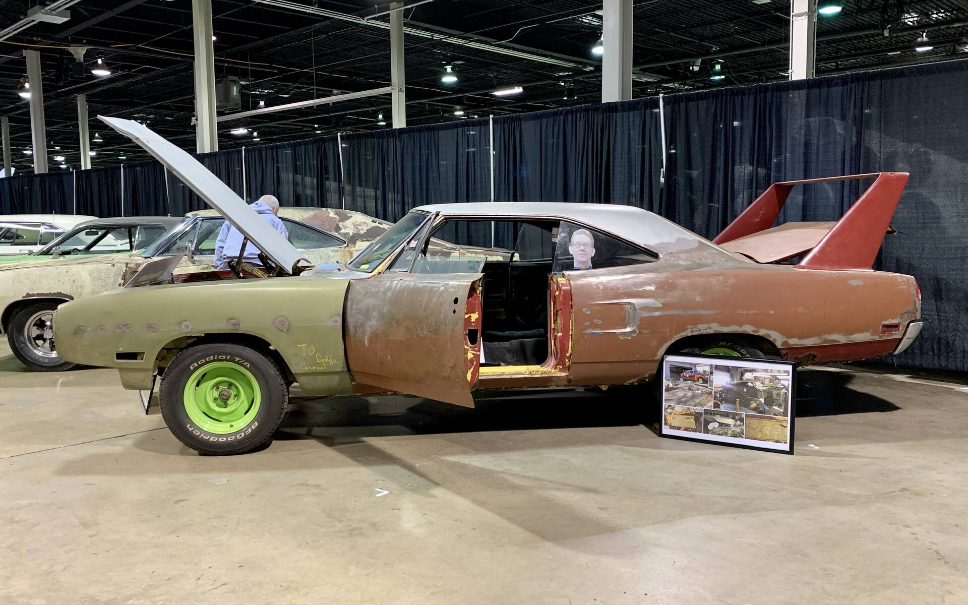 <p><strong>Plymouth Superbird 1970</strong></p>