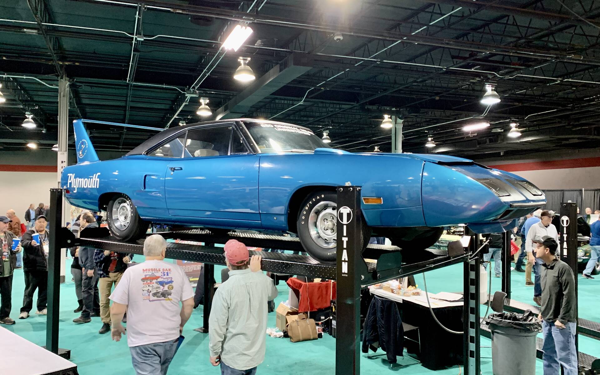 <p><strong>Plymouth Superbird 1970</strong></p>