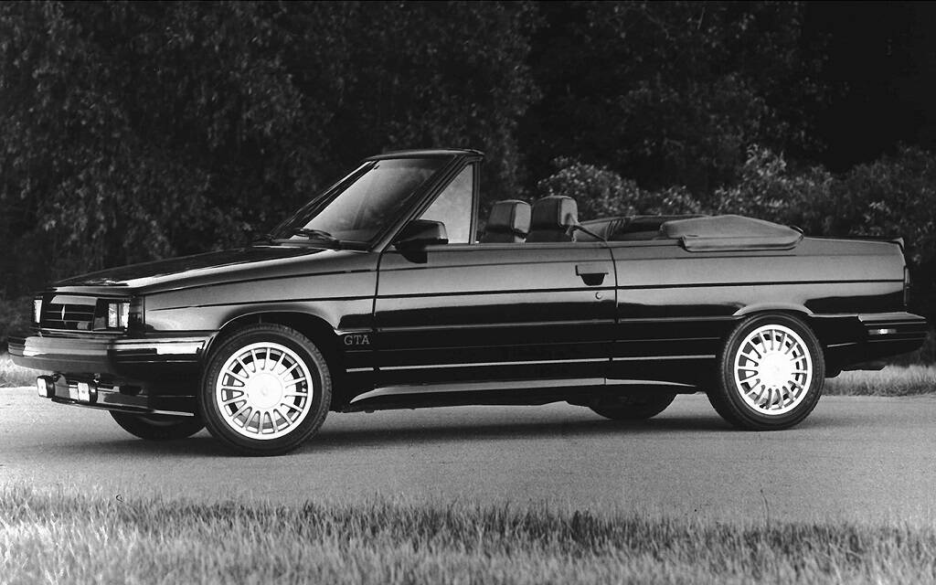 <p>Le cabriolet GTA est rare : 1029 exemplaires produits en 1987.</p>