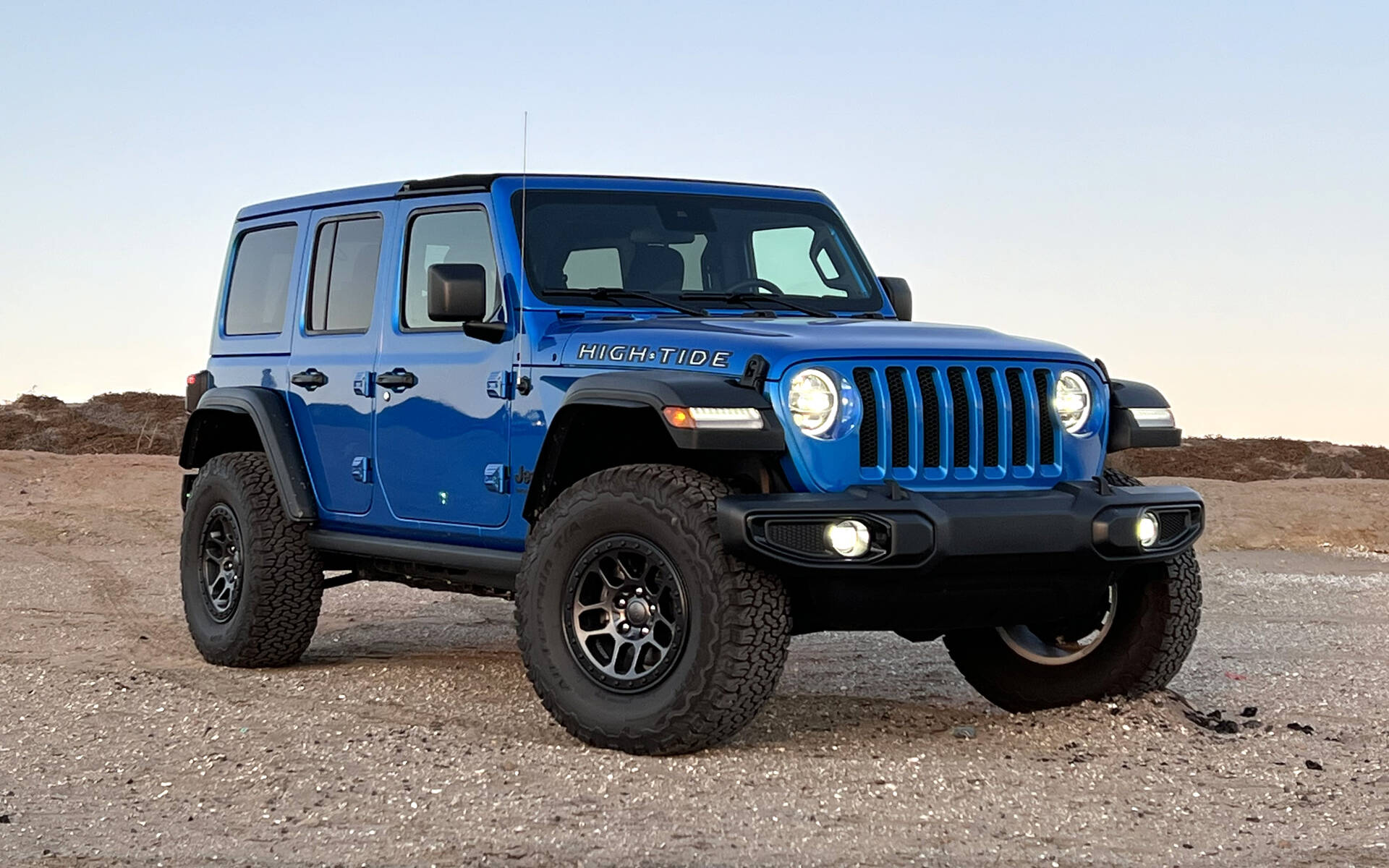 Jeep Wrangler High Tide 2022 exclusivité américaine Guide Auto