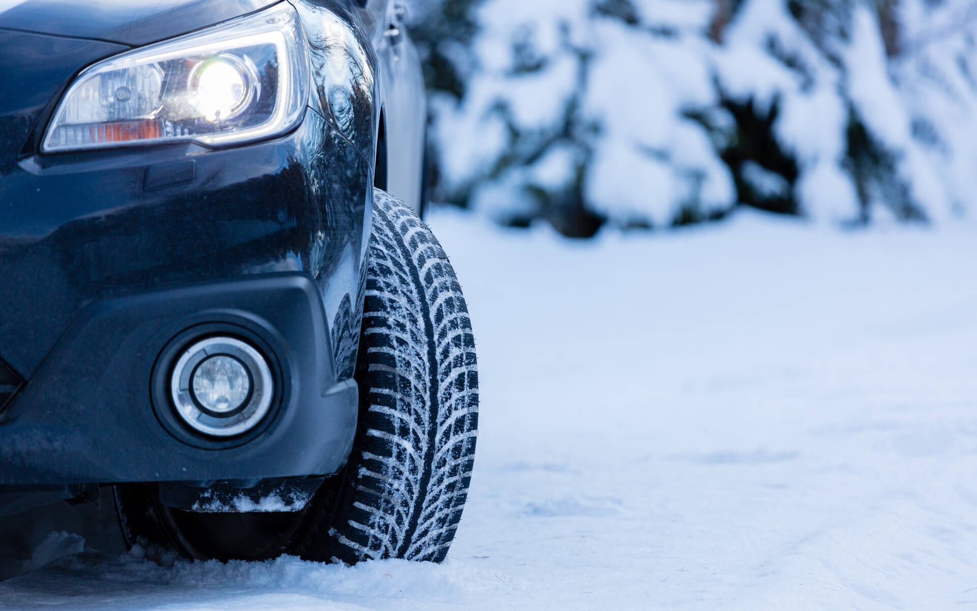 Au Québec, les pneus d’hiver sont obligatoires à partir d’aujourd’hui ! 552713-au-quebec-les-pneus-d-hiver-sont-obligatoires-a-partir-d-aujourd-hui