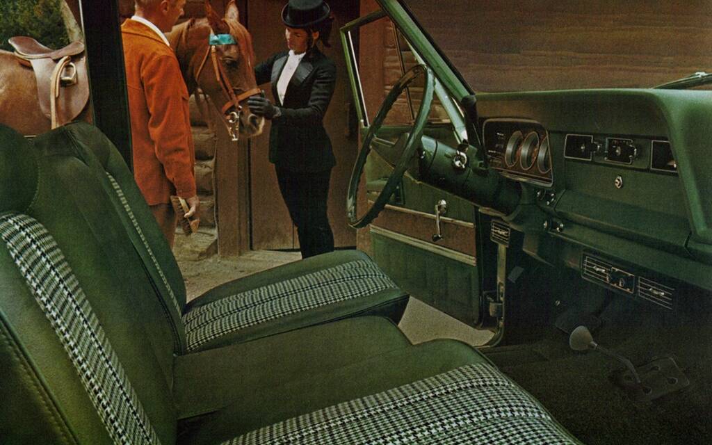 <p>L'intérieur du modèle 1973.</p>