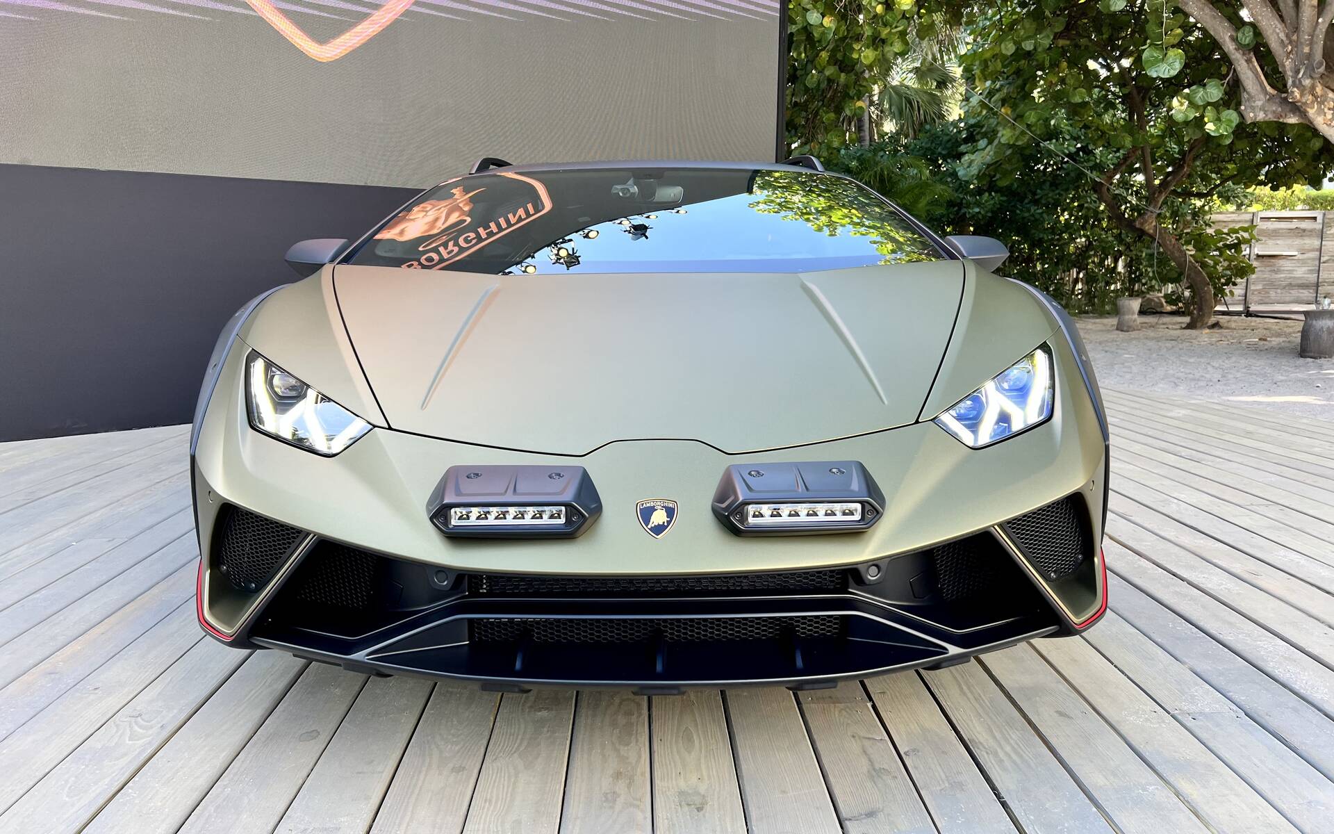 <p>Lamborghini Huracan Sterrato</p>